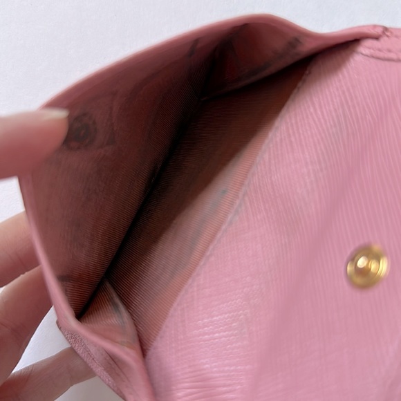 Prada wallet. - Picture 5 of 8